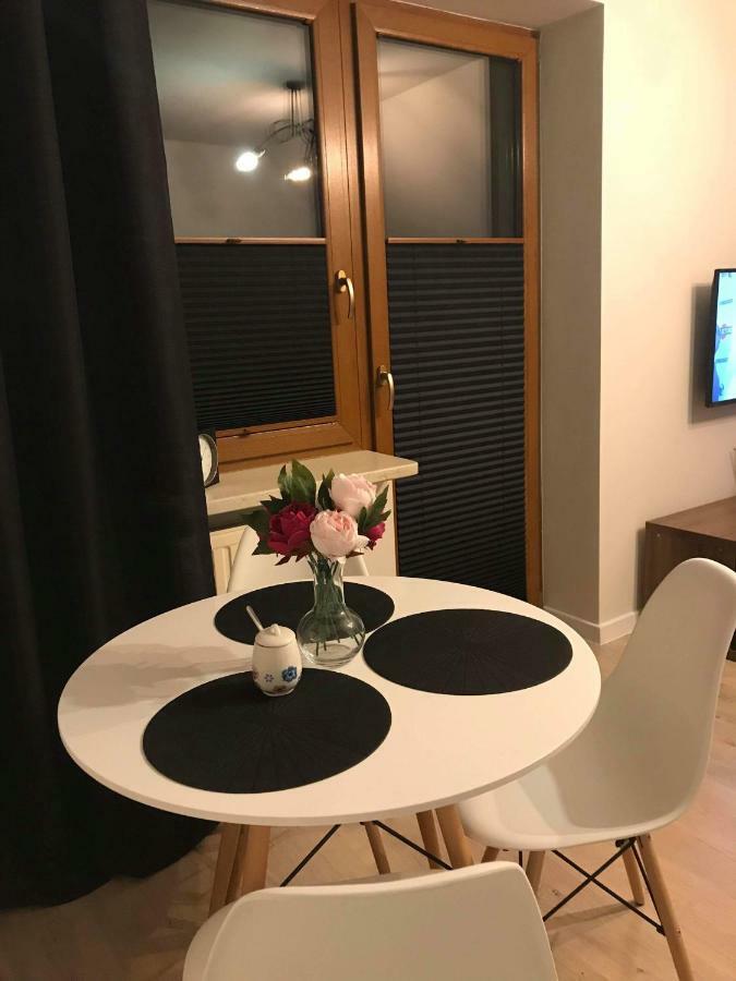 Black Rose Apartament Targi 3 Km, F-Ry Vat Kielce Exterior foto
